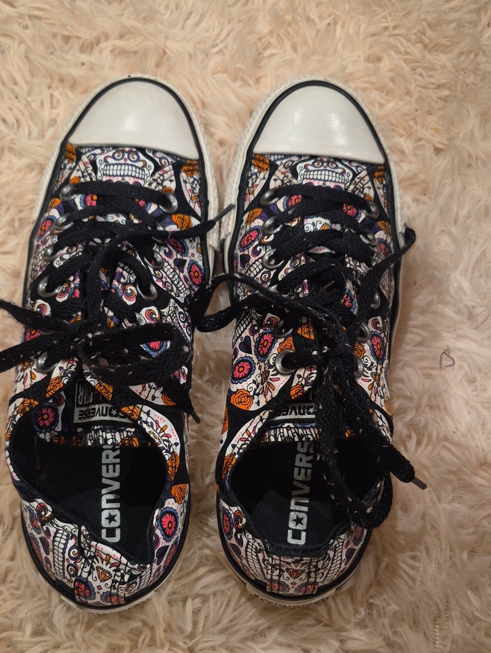 Converse Womens Skull Print Low Top Sneakers - Black/White